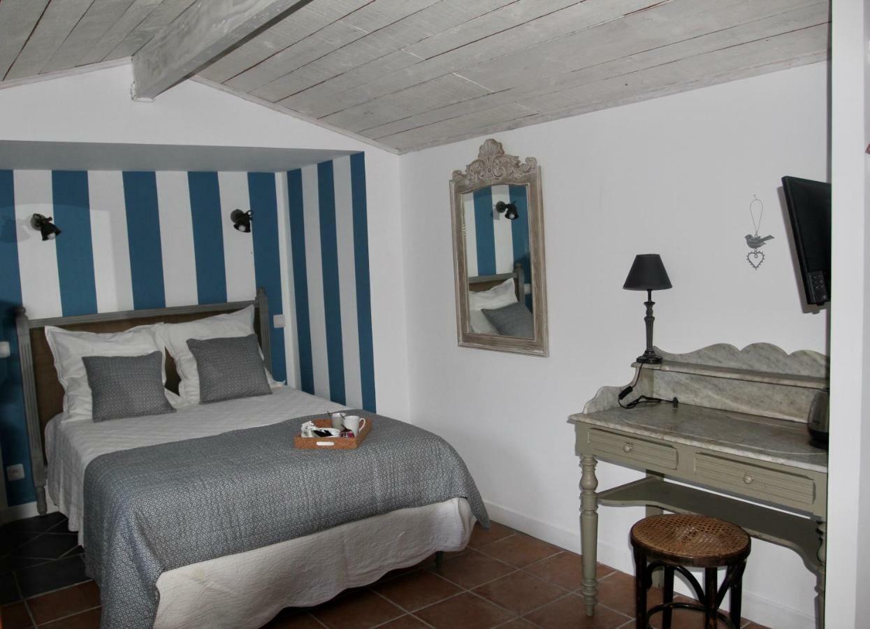 Le Clos Du Gorion Hotel Saint-Sulpice-et-Cameyrac Esterno foto